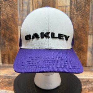 Oakley Hydrolix Classic SnapBack Trucker Hat One Size Fits Most Purple
